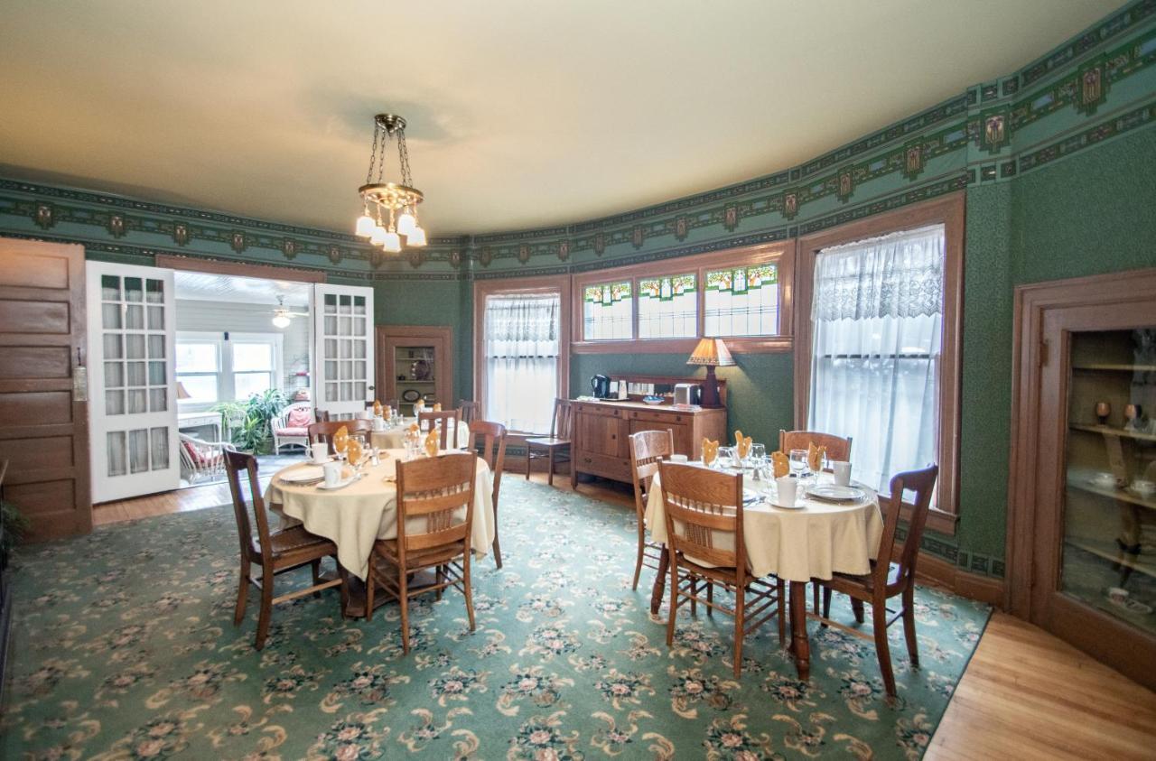 Looking Glass Inn Indianapolis Buitenkant foto